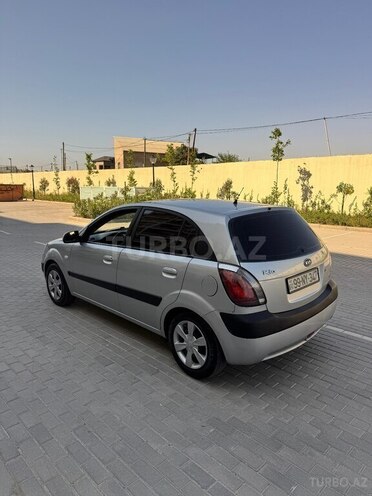 Kia Rio-6