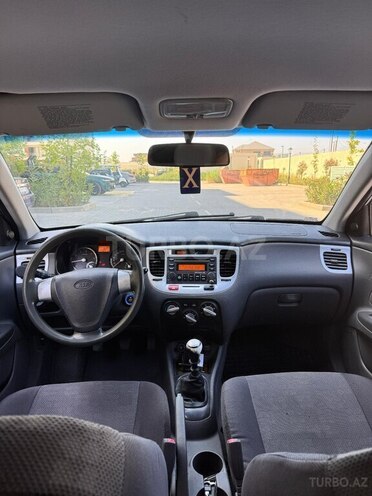 Kia Rio-11