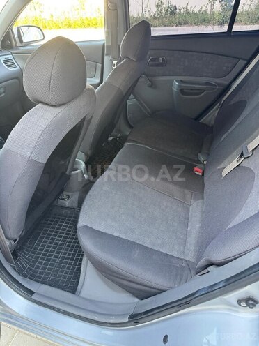 Kia Rio-13