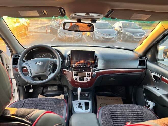 Hyundai Santa Fe-4