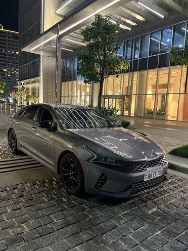 Kia K5-7