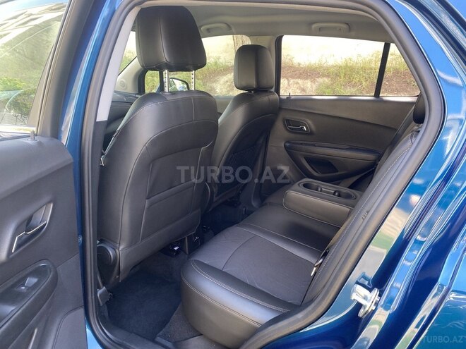 Chevrolet Trax-12