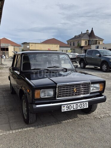LADA (VAZ) 2107-1