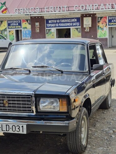 LADA (VAZ) 2107-5