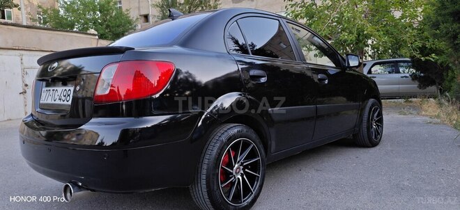 Kia Rio-5