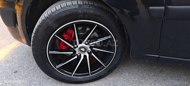Kia Rio-12