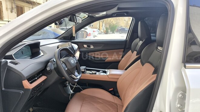 Changan Qiyuan Q05-5