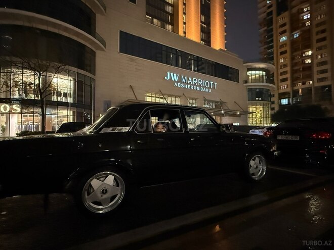 GAZ 3102 "Volga"-11