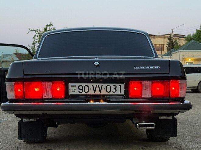 GAZ 3102 "Volga"-4