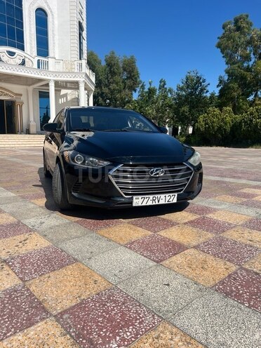 Hyundai Elantra-1
