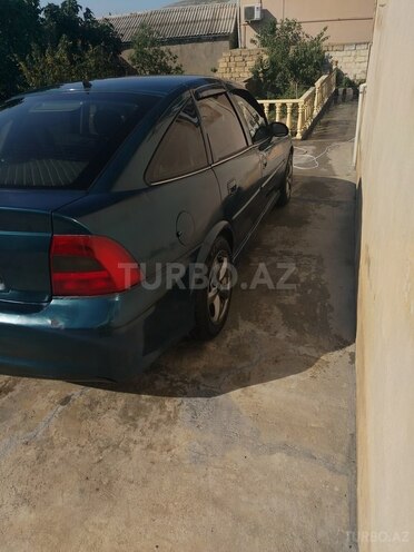 Opel Vectra-11