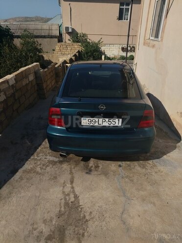 Opel Vectra-9