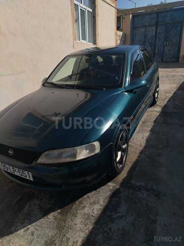 Opel Vectra-3
