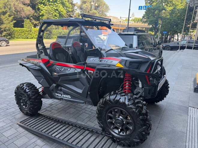 Polaris RZR XP 1000-3
