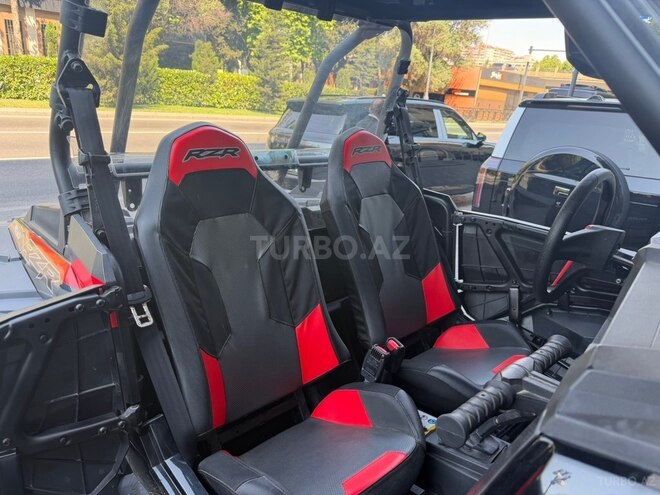 Polaris RZR XP 1000-8