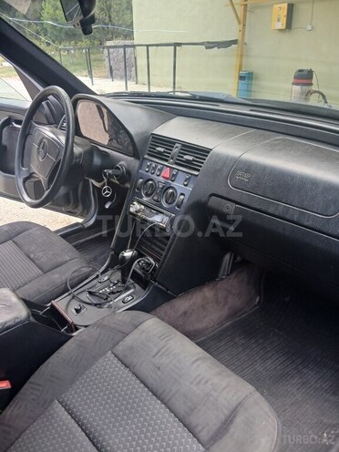 Mercedes C 220-7