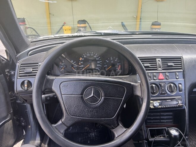 Mercedes C 220-8
