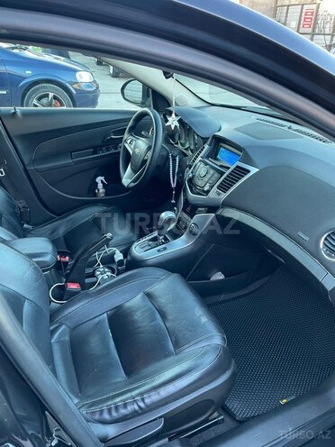 Chevrolet Cruze-8