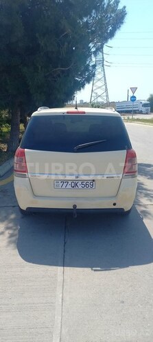 Opel Zafira-16