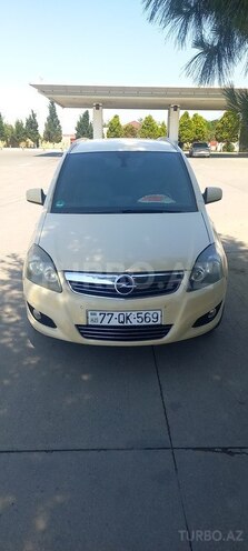 Opel Zafira-18