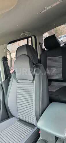 Volkswagen Amarok-5