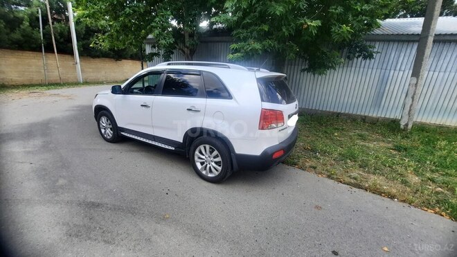 Kia Sorento-12