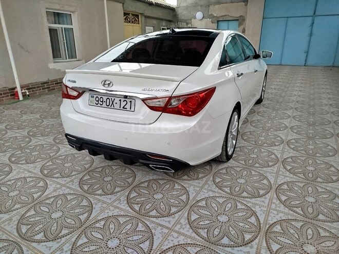 Hyundai Sonata-5