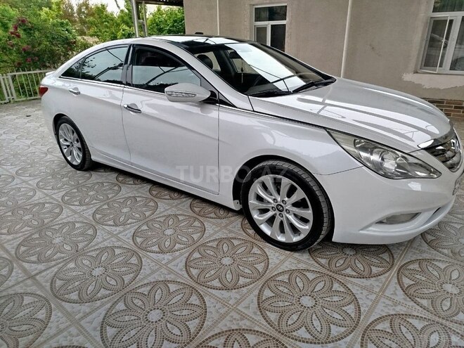 Hyundai Sonata-3