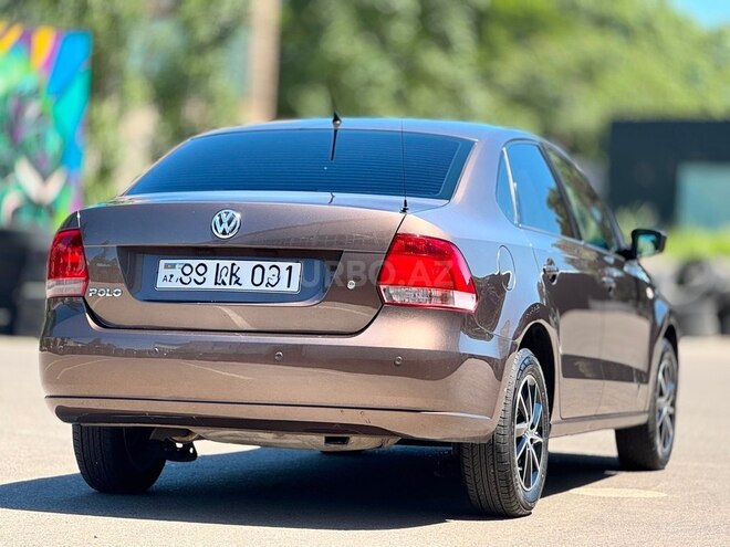 Volkswagen Polo-8