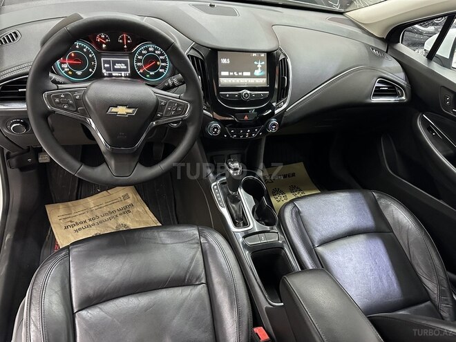 Chevrolet Cruze-14