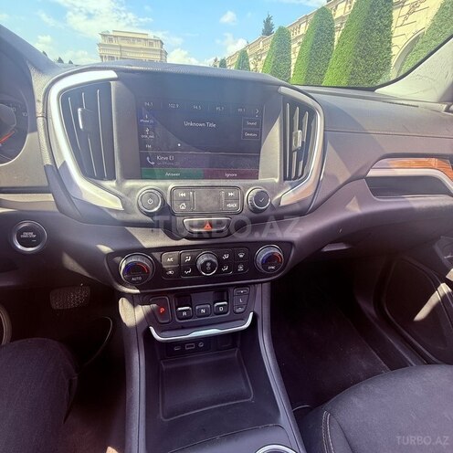 GMC Terrain-12