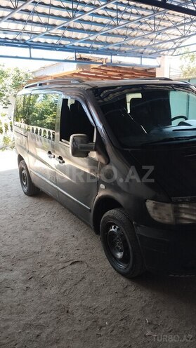 Mercedes Vito 110 D -13