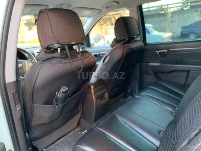 Hyundai Santa Fe-6