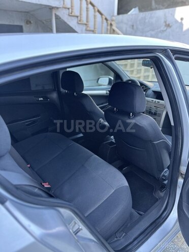 Opel Astra-11