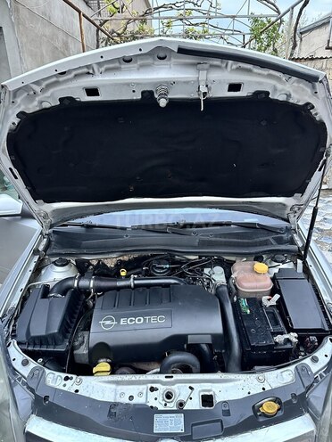 Opel Astra-7