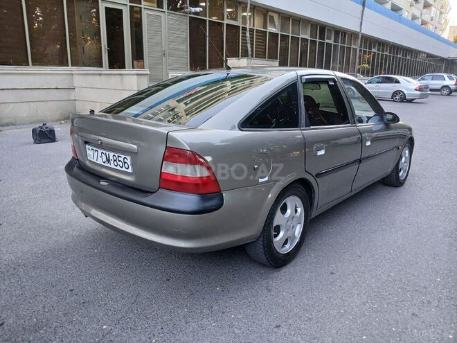 Opel Vectra-2