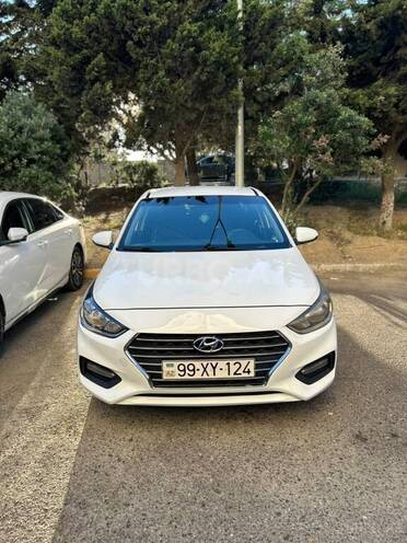 Hyundai Accent-6