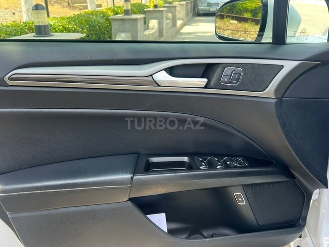 Ford Fusion (North America)-3