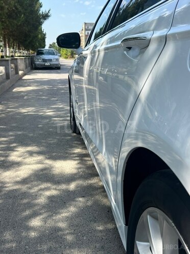 Ford Fusion (North America)-6