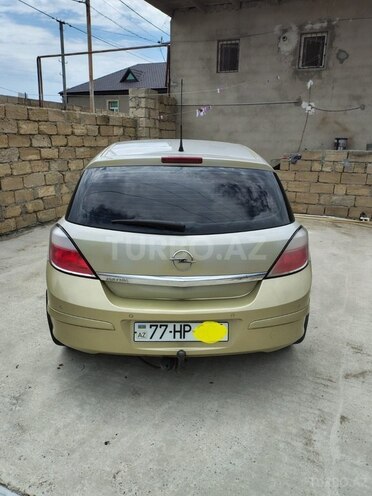 Opel Astra-2