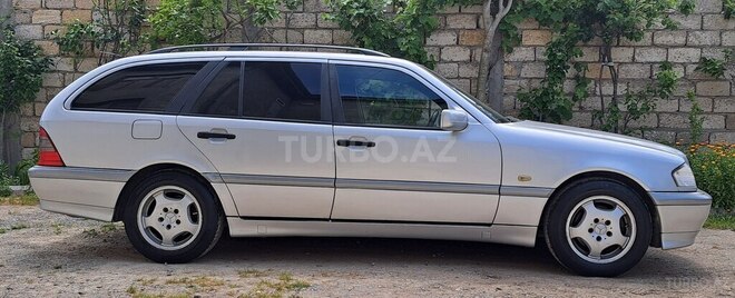 Mercedes C 230-4