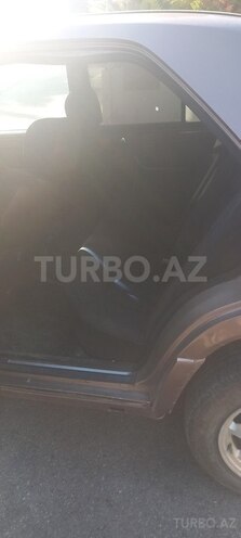 Mercedes E 300-3