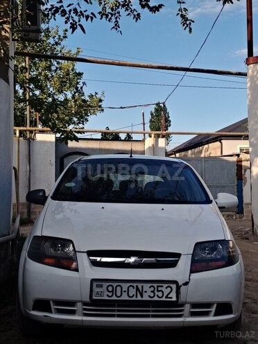 Chevrolet Aveo-1