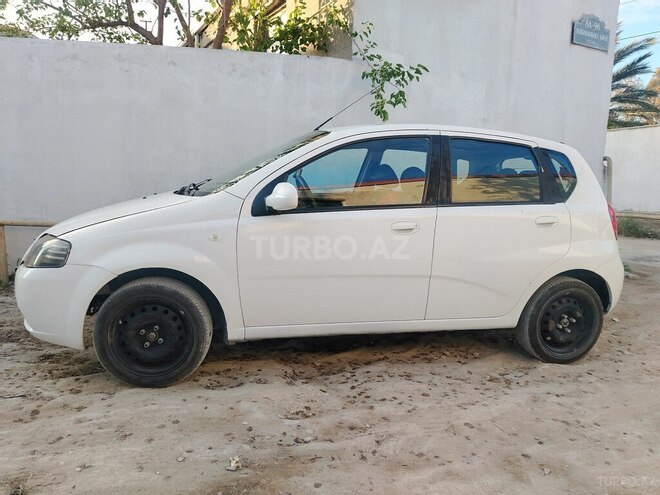 Chevrolet Aveo-3