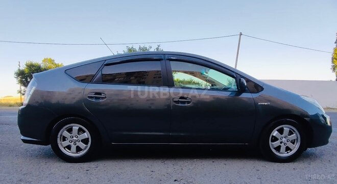 Toyota Prius-6