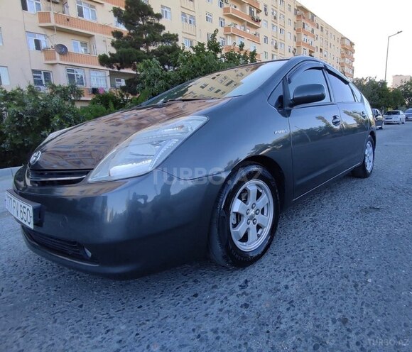 Toyota Prius-3