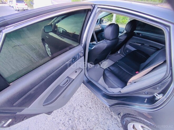 Toyota Prius-16