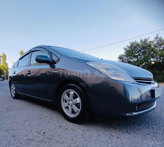 Toyota Prius-7