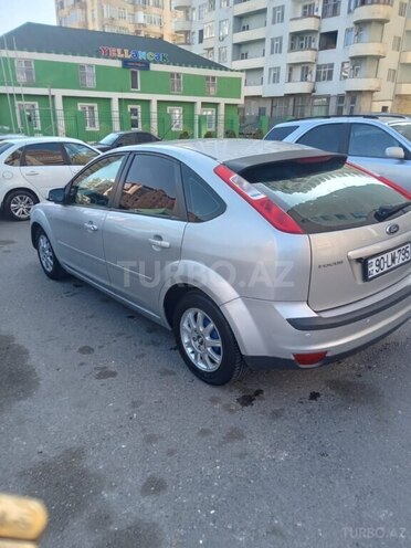 Ford Focus-8