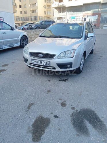 Ford Focus-1
